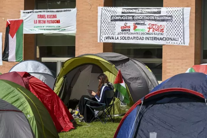 Una semana de las acampadas universitarias por Gaza en Madrid: 'No lo dejarán hasta que no haya un cambio'