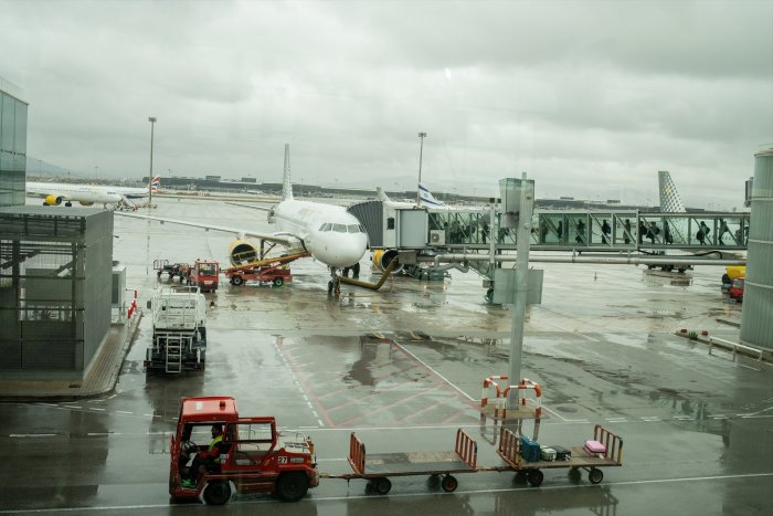 Activistas por la defensa del clima bloquean la pista del aeropuerto de Múnich