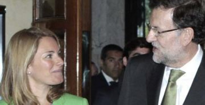 Mariano Rajoy y Arantza Quiroga, en un desayuno en Madrid. EFE