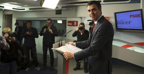 El líder del PSOE, Pedro Sánchez, durante la rueda de prensa que ha ofrecido para hacer balance del año. EFE/Ballesteros