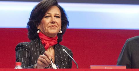 La presidenta del Banco Santander, Ana Patricia Botín, en la junta de accionistas de la entidad celebrada el pasado septiembre. EFE