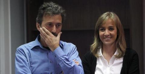 Los diputados autonómicos madrileños Tania Sánchez y Mauricio Valiente elegidos candidatos de Izquierda Unida a la Comunidad y la Alcaldía de Madrid. /EFE