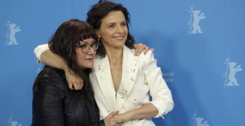 Isabel Coixet y Juliett Binoche en la alfombra roja de la Berlinale. /REUTERS