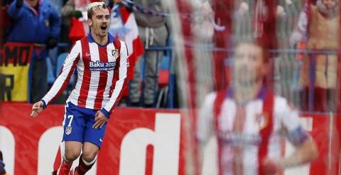 Griezmann celebra su gol, el tercero del Atlético contra el Real Madrid. /EFE