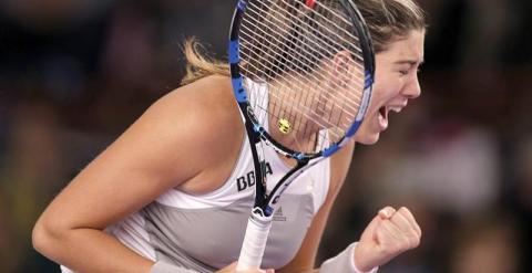 Garbiñe Muguruza celebra su victoria contra Irina Begu. /EFE