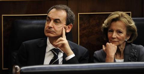 El expresidente Zapatero con la exministra de Economía y Hacienda, Elena Salgado. EFE