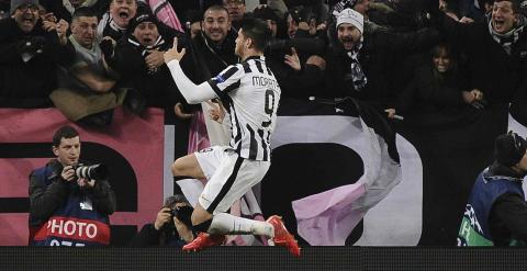 Morata celebra su gol al Borussia. REUTERS/Giorgio Perottino