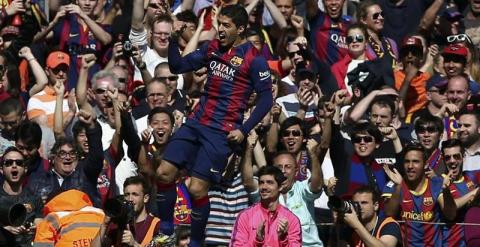 El delantero Luis Suárez muestra su alegría tras marcar el primer gol frente al Rayo. /EFE