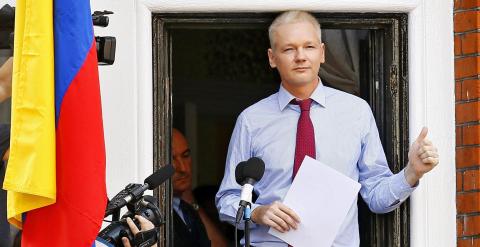 Julian Assange en la embajada de Ecuador en Londres. EFE