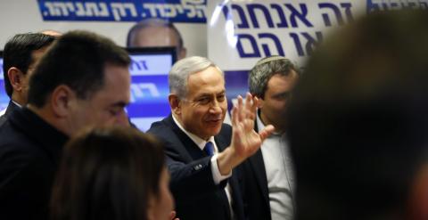El primer ministro israelí, Benjamin Netanyahu, en un mitin de su partido, el Likud. en Or Yehuda, cerca de Tel Aviv. REUTERS/Baz Ratner