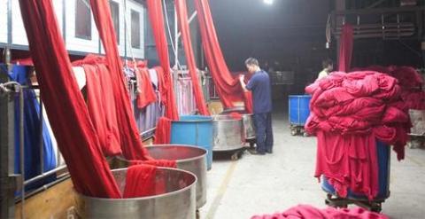 Una fábrica textil en Sanjiao, China. GREENPEACE