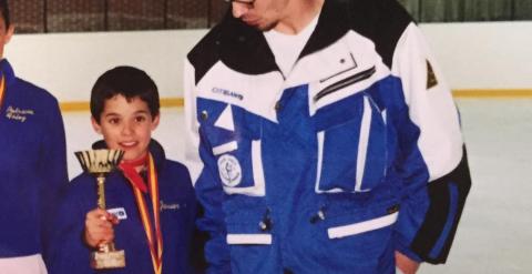 El patinador Javier Fernández, de pequeño,