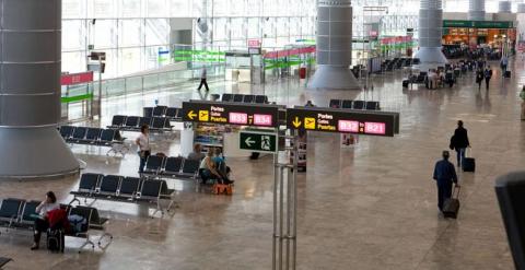 Vista interior del Aeropuerto de Alicante-Elche. AENA