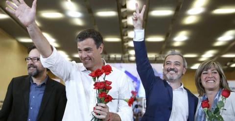 Pedro Sánchez y Jaume Collboni, en el acto en Barcelona. EFE/Andreu Dalmau