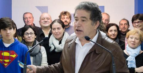 Fernández Lores, con los candidatos que se presentan a las municipales.