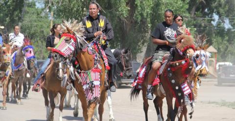 Desfile de Oglala Nation.