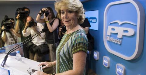 Esperanza Aguirre durante la rueda de prensa en la sede del PP / REUTERS