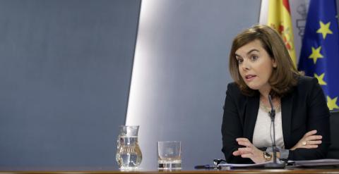 La vicepresidenta del Gobierno, Soraya Sáenz de Santamaría, durante la rueda de prensa posterior a la reunión del Consejo de Ministros. EFE/Ángel Diaz