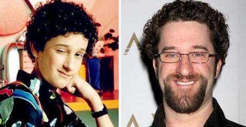 El actor Dustin Diamond, en la época en la que interpretaba a Screech y en otra foto más reciente. / CordonPress