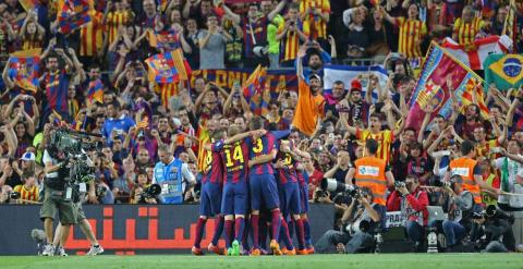 Los jugadores del Barça celebran el gol de Neymar. /REUTERS