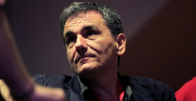 El ministro de Finanzas griego, Euclidis Tsakalotos, asiste al Comité Central de Syriza celebrado en Atenas.- EFE.