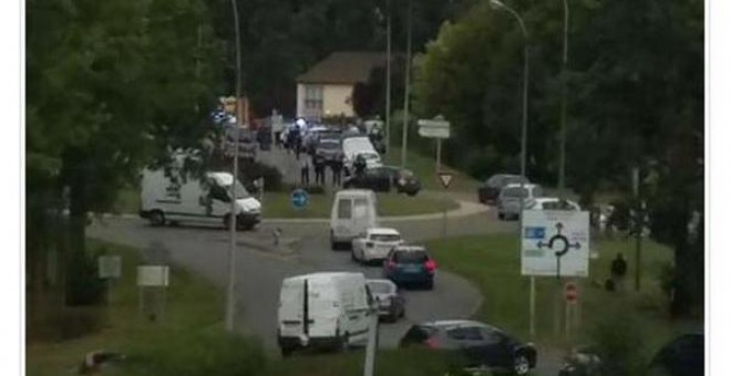 Imagen de la localidad de Roye, en el norte de Francia, en el que al menos tres personas han muerto y cuatro han resultado graves en un tiroteo en un campamento nómada.
