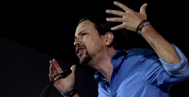 El lider de Podemos, Pablo Iglesias, durante el mitin de Catalunya Si que es Pot que ofreció el martes en Mollet del Vallès (Barcelona).- EFE