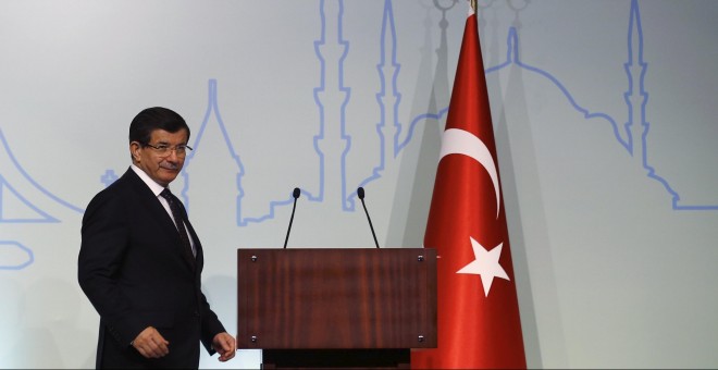 El primer ministro de Turquía, Ahmet Davutoglu. - REUTERS