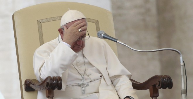 El Papa Francisco, en la Plaza de San Pedro, durante su audiencioa semanal. REUTERS/Stefano Rellandini