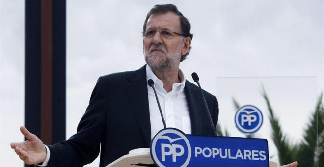 El presidente del Gobierno, Mariano Rajoy, durante su intervención en un acto del PP en la localidad alicantina de Finestrat. - EFE