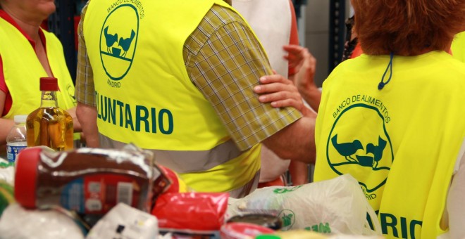 Imagen de varios voluntarios en la Gran Recogida de Alimentos de 2014. FESBAL