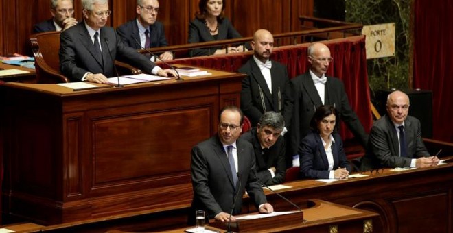 El presidente francés François Hollande se dirigire a la nación a través de un discurso ante los parlamentarios de las dos cámaras legislativas del país reunidas en Congreso extraordinario en Versalles.