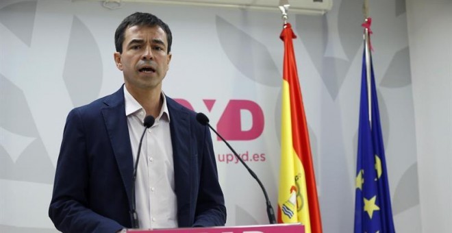 El líder de UPyD, Andrés Herzog, en rueda de prensa. EFE