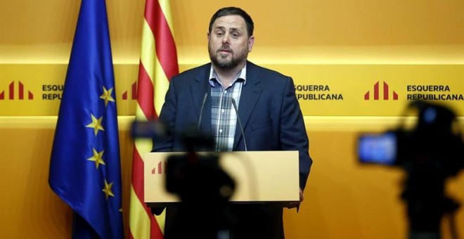 El presidente de ERC, Oriol Junqueras, durante la rueda de prensa ofrecida esta tarde tras la reunión extraordinaria de la ejecutiva de la formación. EFE/ Andreu Dalmau