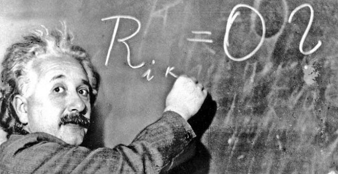 La teoría de Einstein, publicada por primera vez en 1915, sostuvo que el 'tiempo' dependía de la 'gravedad'.- EFE