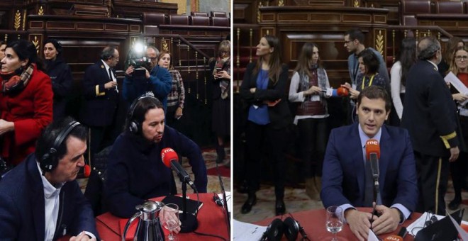 El líder del Podemos, Pablo Iglesias, y el de Ciudadanos, Albert Rivera, atienden a las radios en el hemiciclo del Congreso de los Diputados, en las jornadas de puertas abiertas. EFE