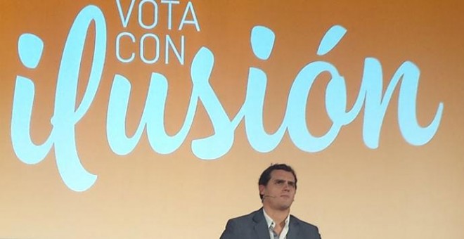 Turno de Albert Rivera en el mitin de Ciudadanos en Alicante. / PAULA DÍAZ
