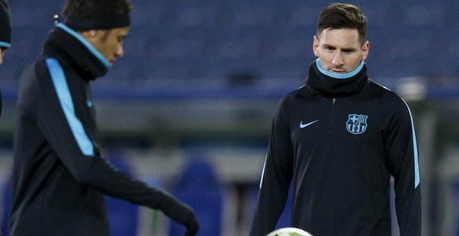 Neymar y Messi, durante el entrenamiento del Barça de este sábado. REUTERS/Toru Hanai