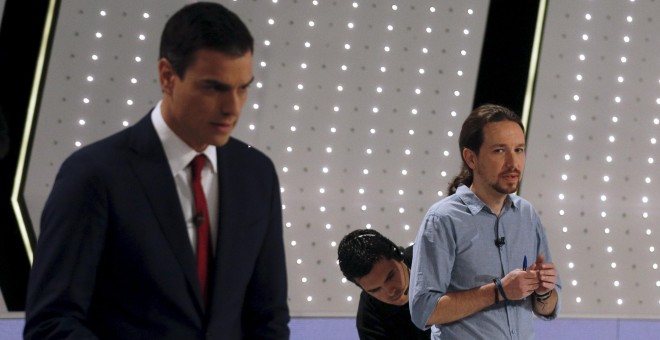 El secretario general del PSOE, Pedro Sánchez, y el líder de Podemos, Pablo Iglesias, en el debate a 4 en Atresmedia. REUTERS/Sergio Perez