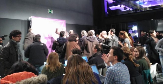 Teatro Goya antes de la rueda de prensa de Pablo Iglesias.