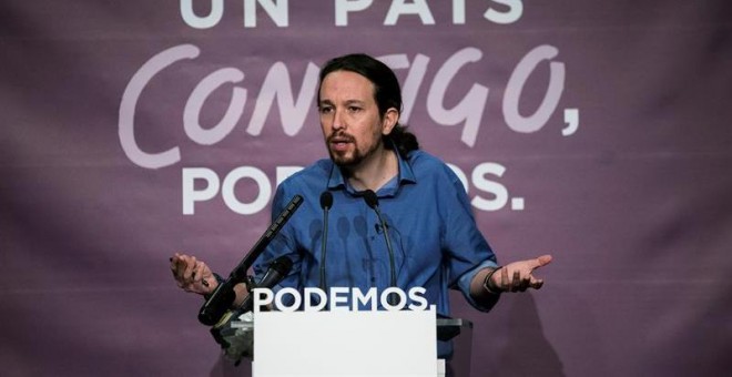 El secretario general de Podemos y candidato a la Presidencia del Gobierno, Pablo Iglesias, durante la rueda de prensa que ofreció este lunes. /EFE