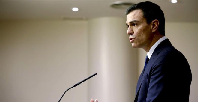 El secretario general del PSOE, Pedro Sánchez, en rueda de prensa. EFE/Sergio Barrenechea