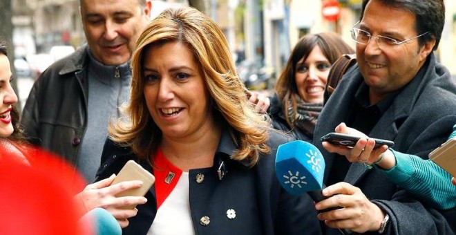 La presidenta de Andalucía, Susana Díaz, a su llegada a la sede del PSOE en la calle Ferraz de Madrid. - EFE