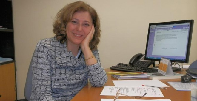 Asunción Bernárdez, en su despacho en el Instituto de Investigaciones Feministas de la UCM en Madrid./PÚBLICO