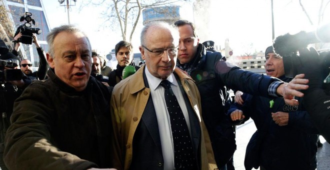 El expresidente de Bankia, Rodrigo Rato, a su llegada a los juzgados. EFE