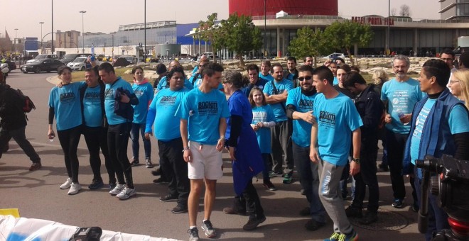 Parte de el Correscales, iniciativa surgida de los antiguos huelguistas de Movistar, llega a la meta. MARC FONT