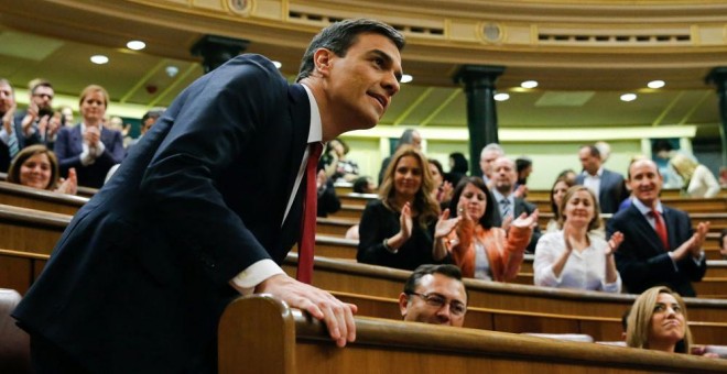 El secretario general del PSOE, Pedro Sánchez, durante la sesión plenaria en la que se celebra la segunda votación de la investidura. EFE