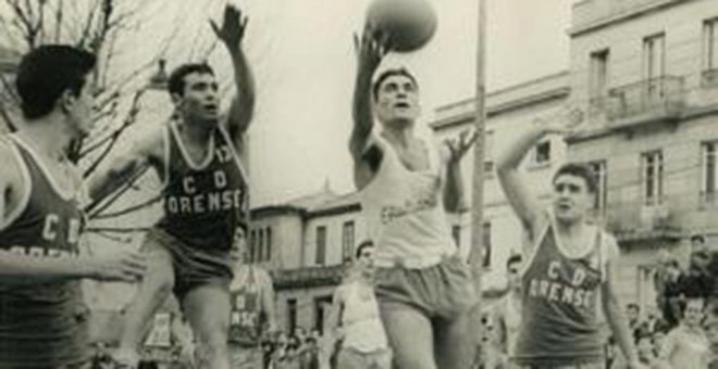 Camilo durante un partido con el Estudiantes de Vigo - FOTO Archivo Personal de Camilo Nogueira