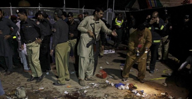 Un terrorista suicida mató al menos a 72 personas, la mayoría mujeres y niños, en un parque público en la ciudad pakistaní de Lahore.- REUTERS