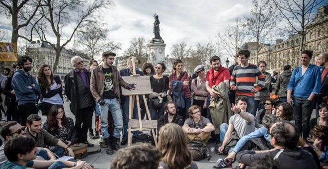 Manifestantes durante una asamblea en París.- EFE